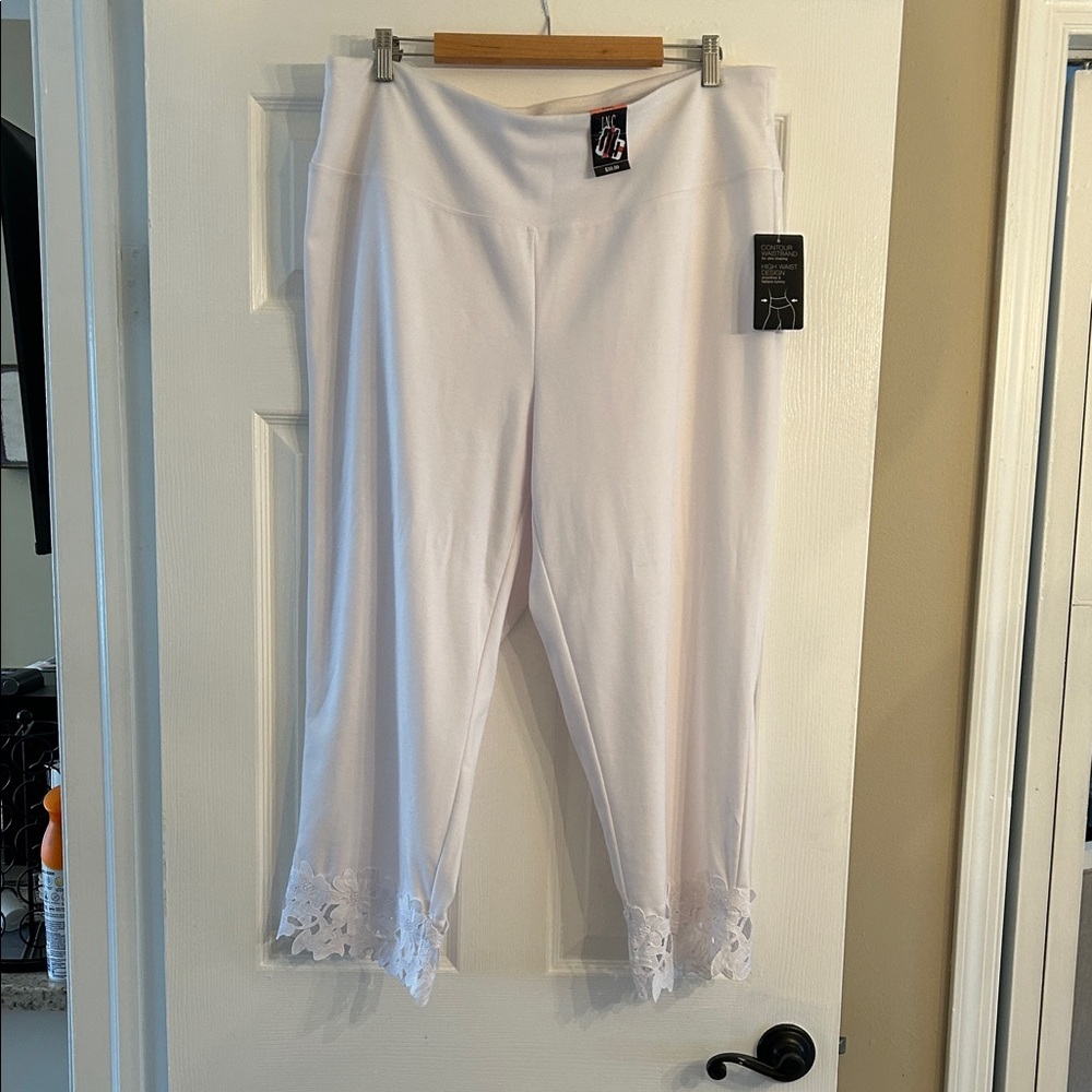 INC Bright White Leggings  Size XXXL. NWT